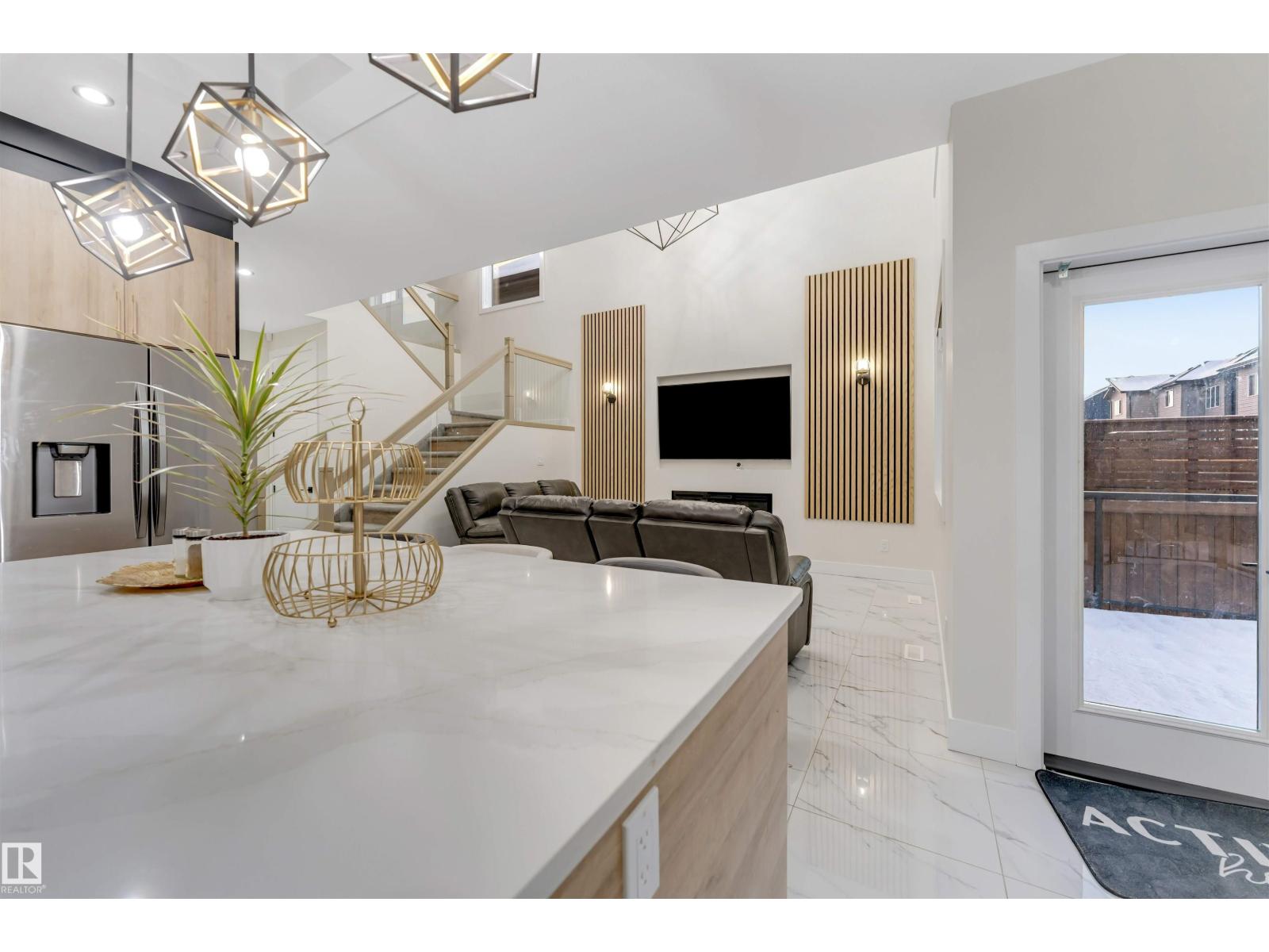 16916 47 ST NW - 12