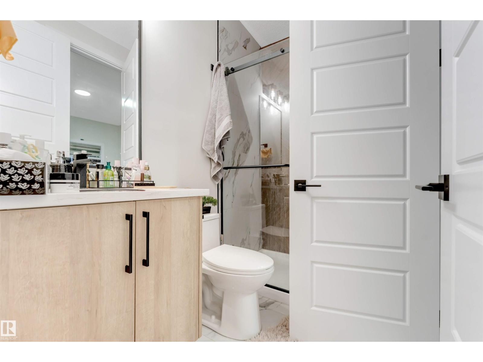16916 47 ST NW - 29