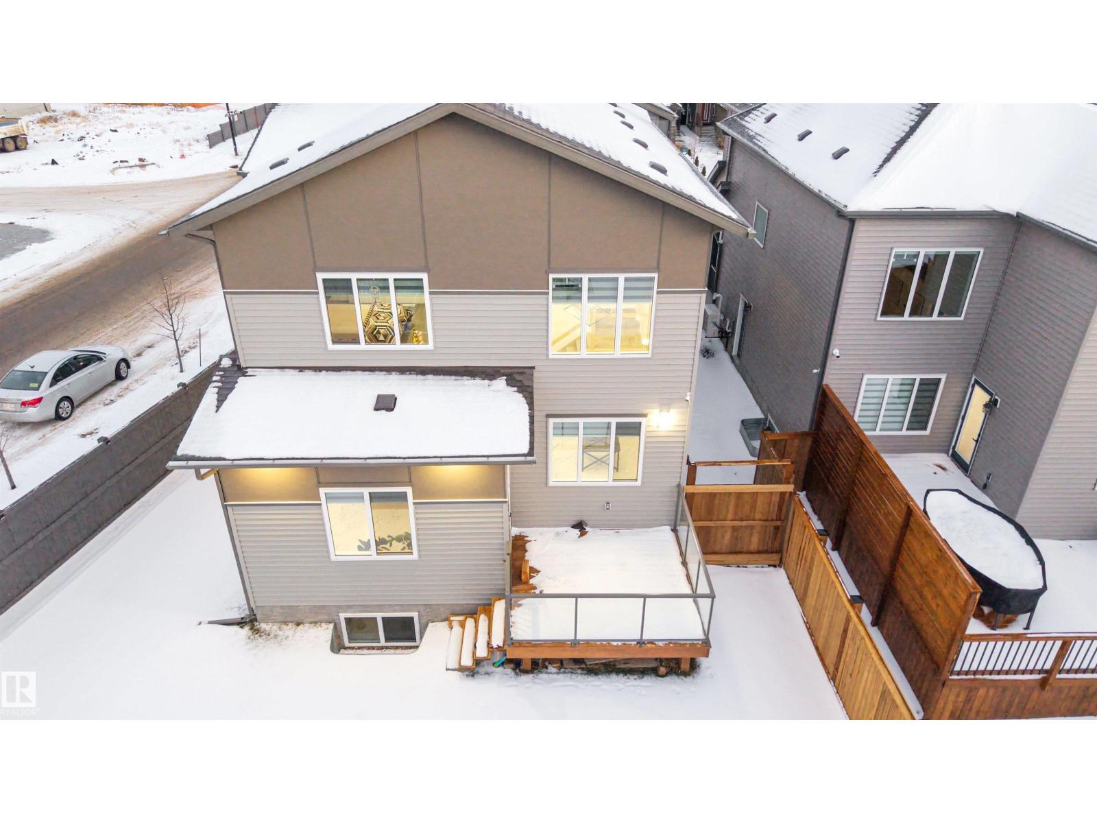 16916 47 ST NW - 41
