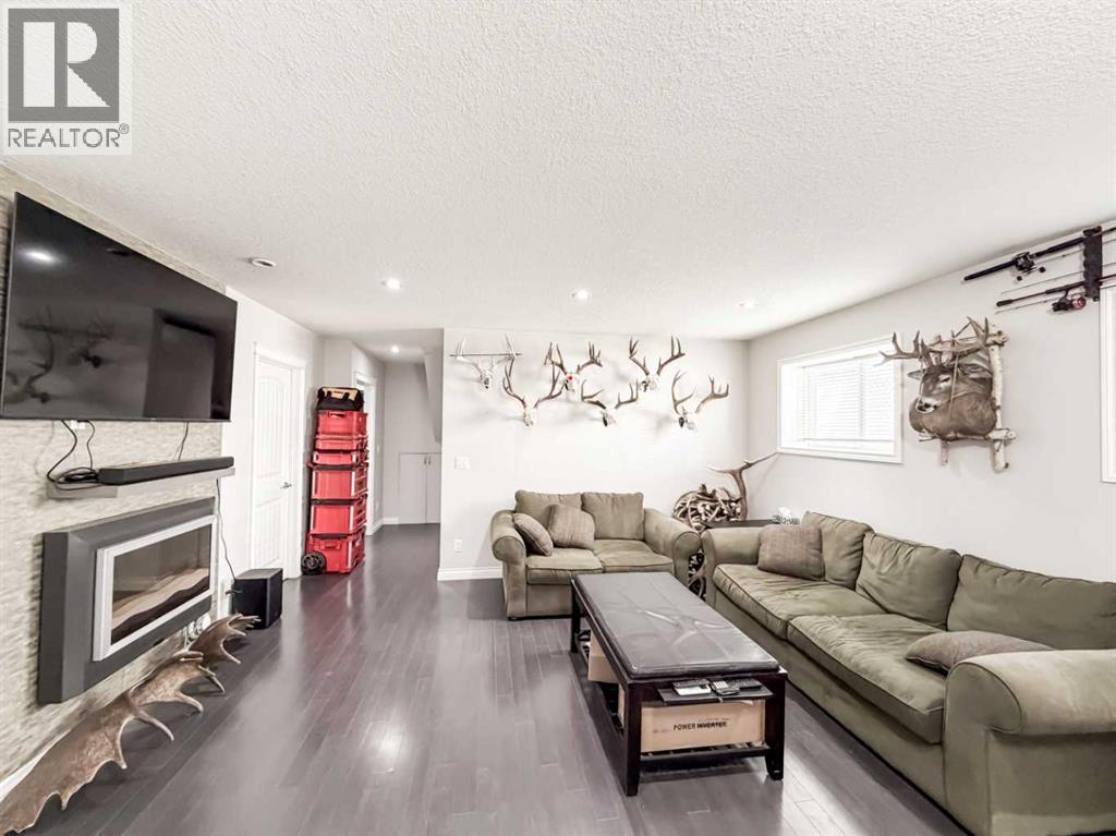 10761 74 Avenue - 25