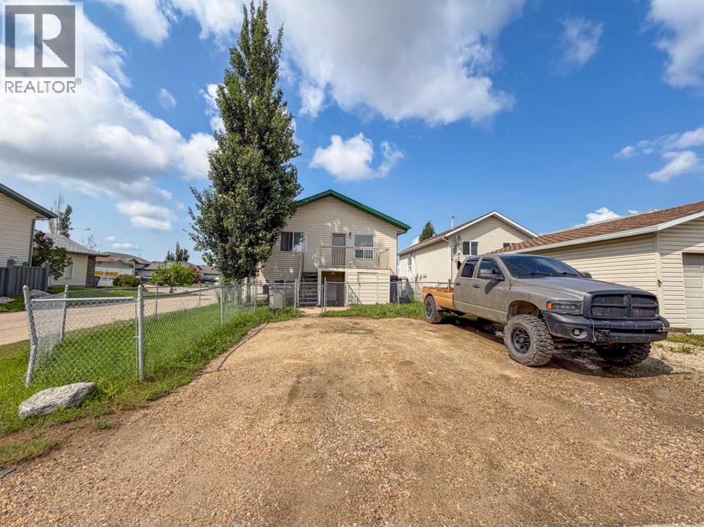 10761 74 Avenue - 34