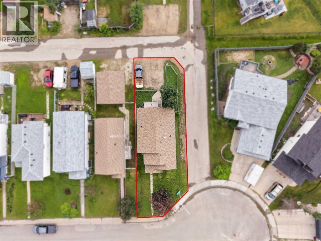 10761 74 Avenue - 39