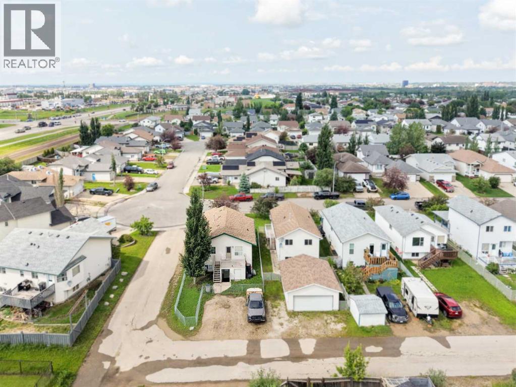 10761 74 Avenue - 41