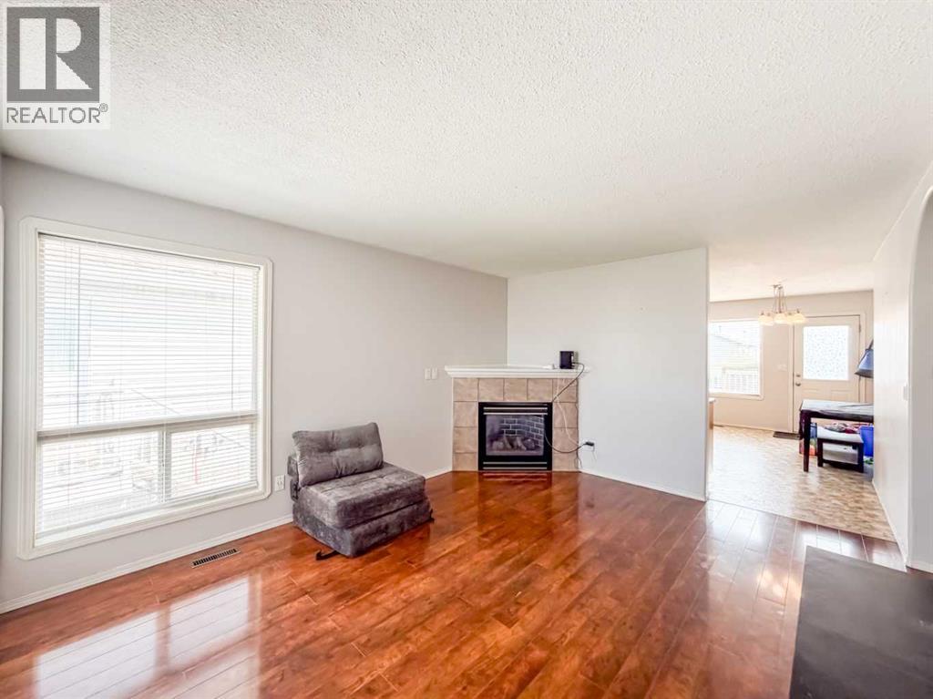 10761 74 Avenue - 7