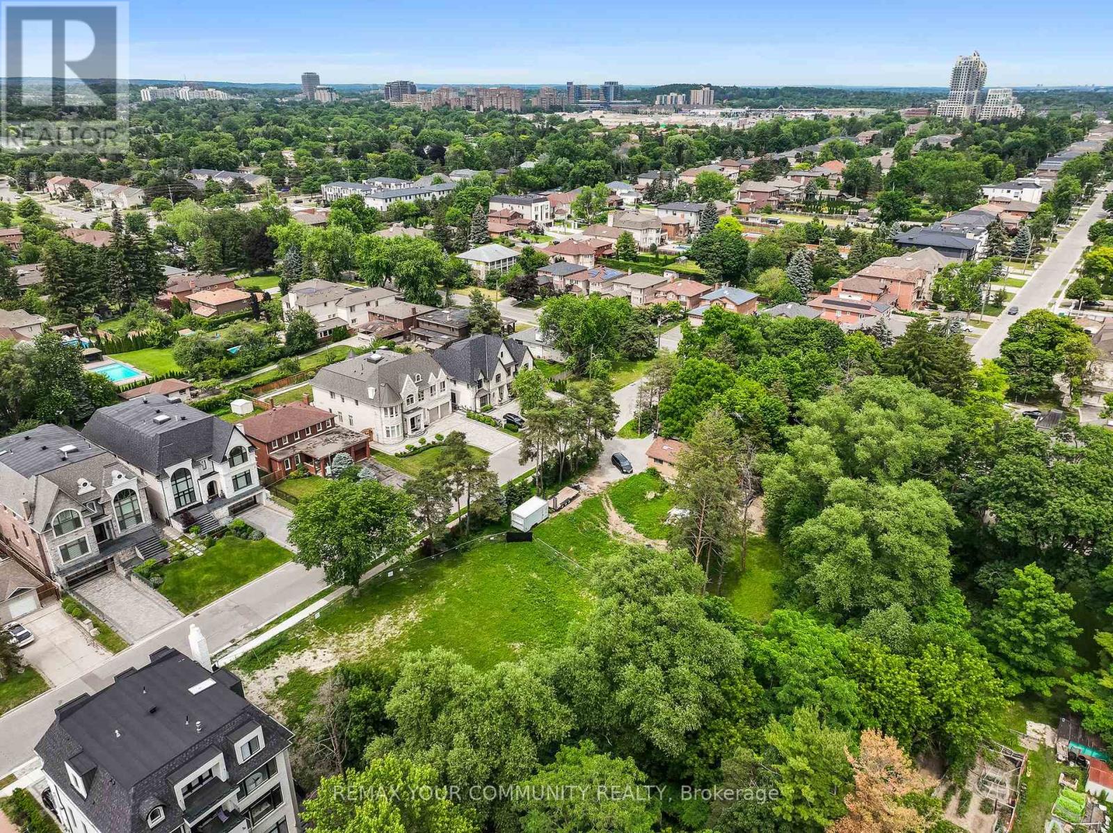 7 BIRCH AVENUE W - 8