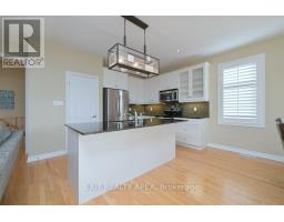 Family room - 5 Canoe Road Road, Wasaga Beach, ON L9Z0E9 Photo 7