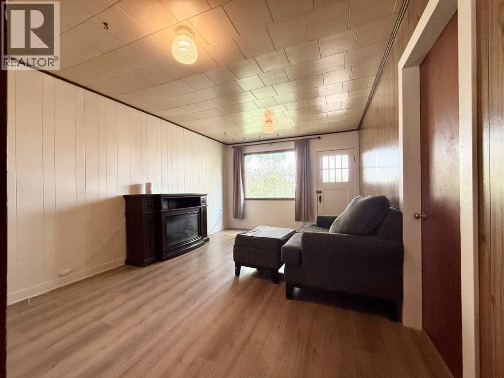 1029 8 Avenue - 10