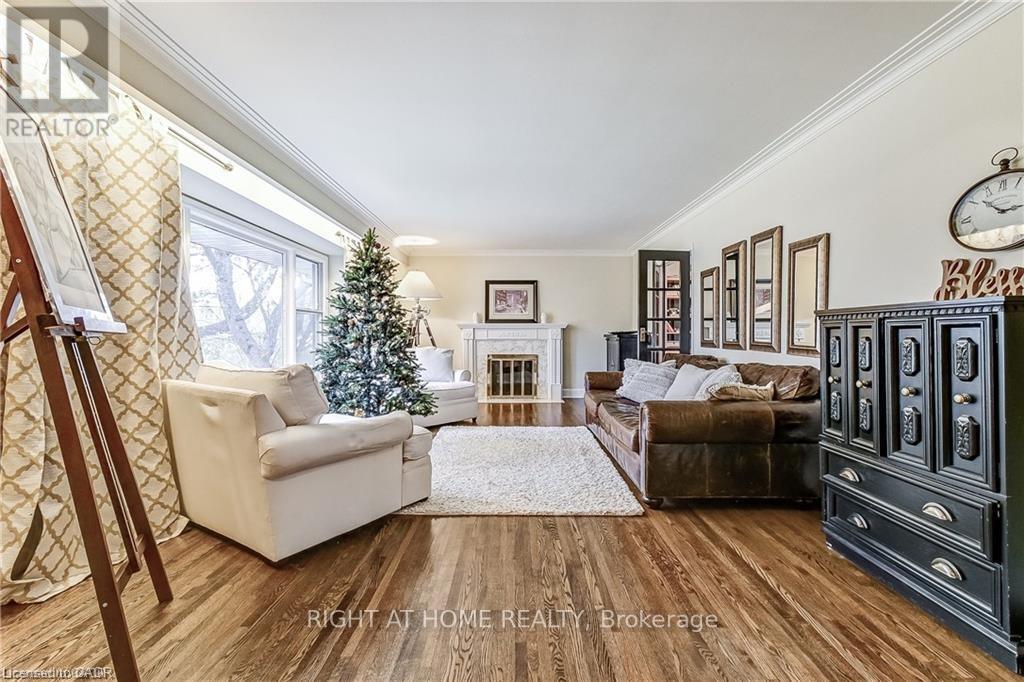 3021 LAKESHORE ROAD - 10