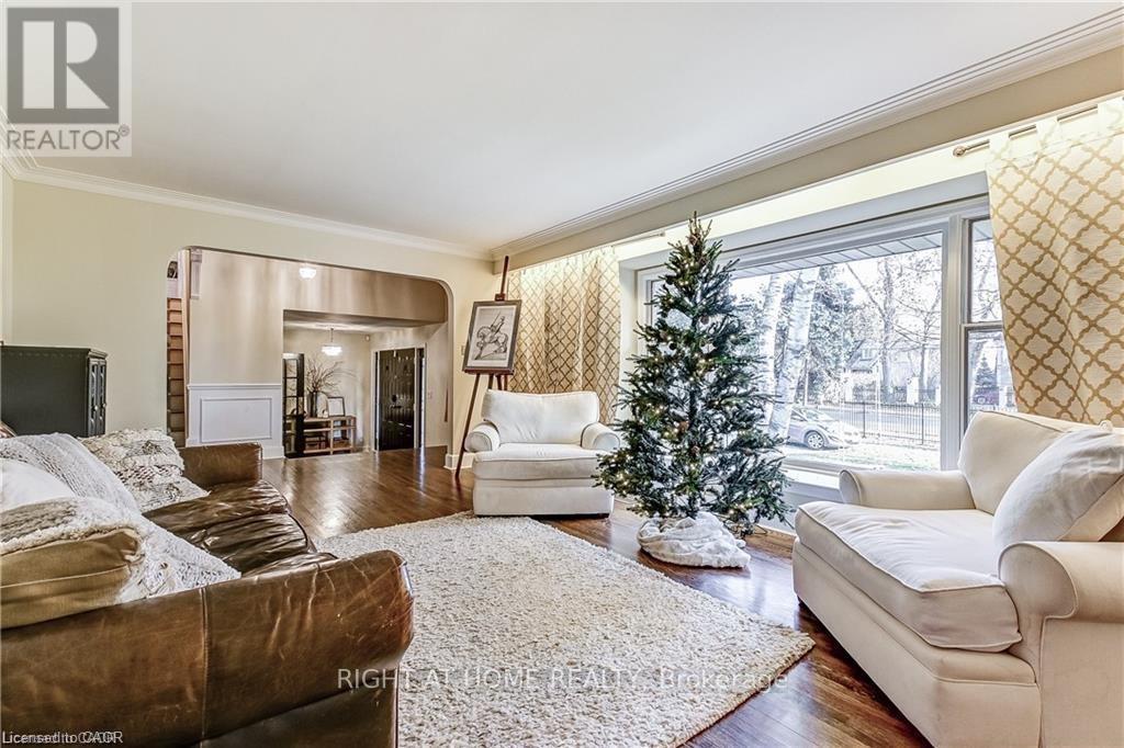 3021 LAKESHORE ROAD - 11
