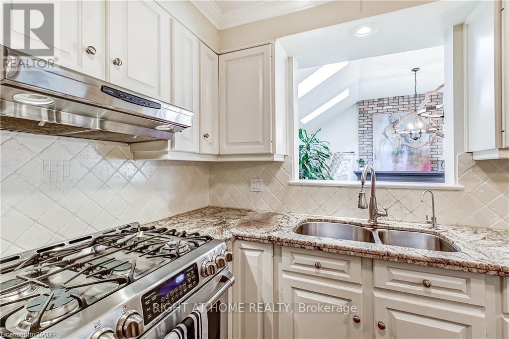 3021 LAKESHORE ROAD - 14