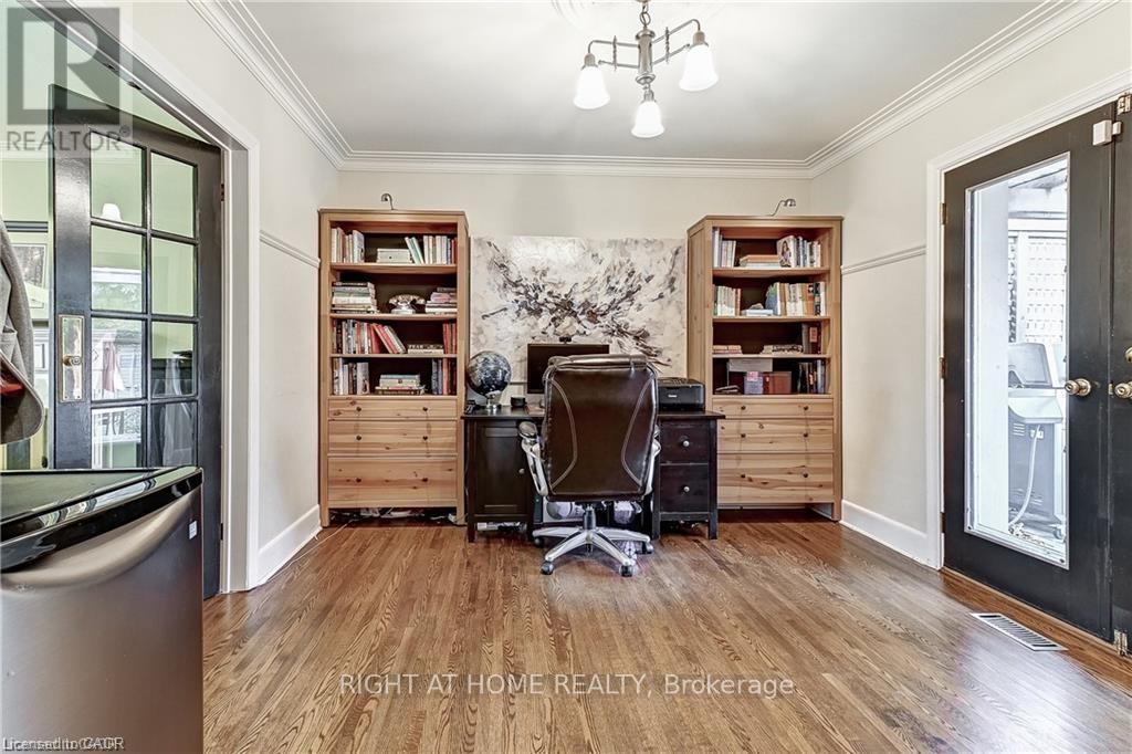 3021 LAKESHORE ROAD - 19