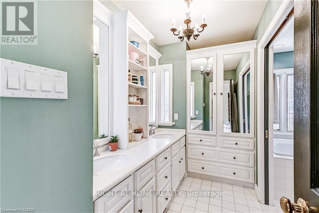 3021 LAKESHORE ROAD - 26