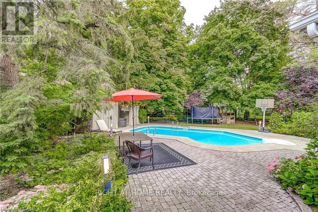 3021 LAKESHORE ROAD - 43