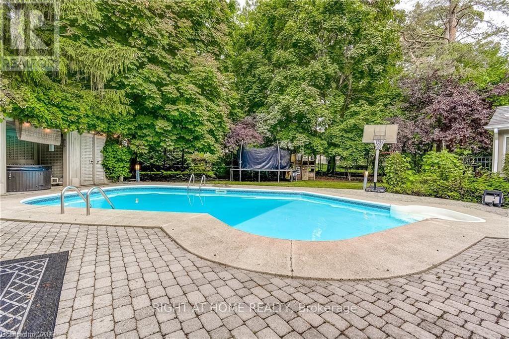 3021 LAKESHORE ROAD - 44