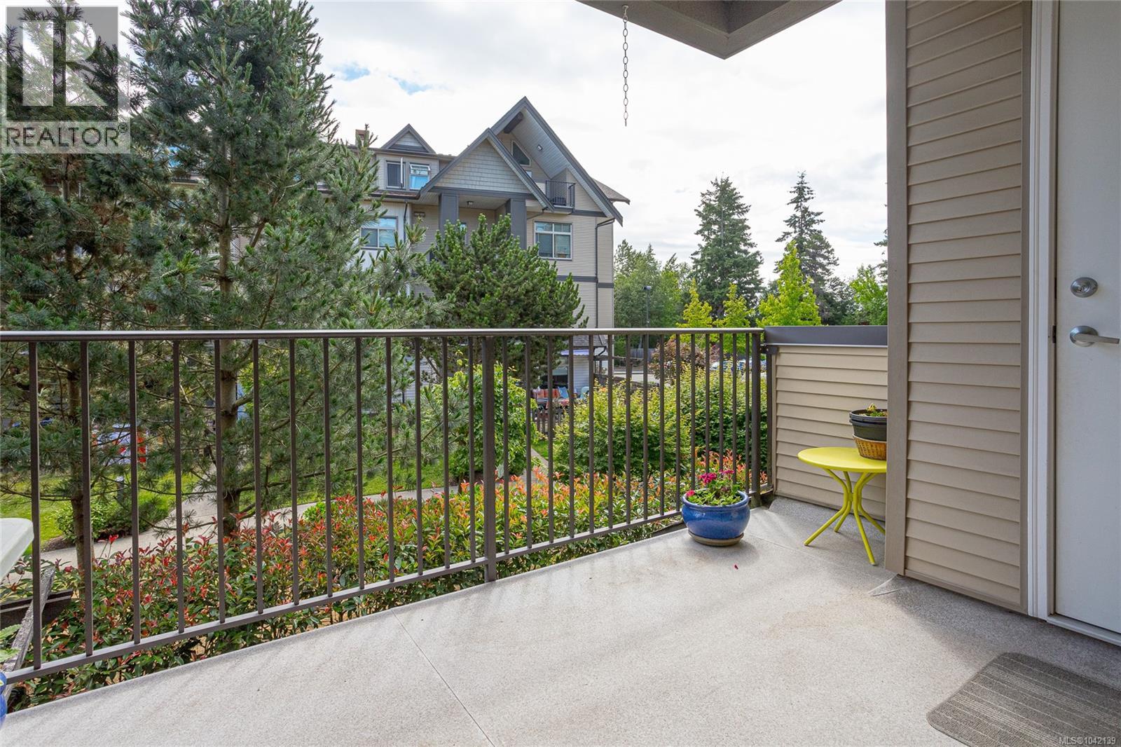 #207 2117 Meredith Rd - 16
