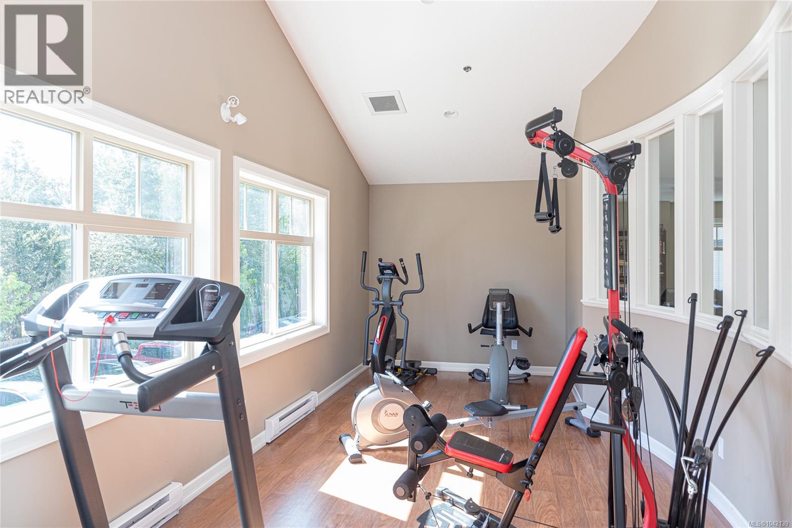 #207 2117 Meredith Rd - 22