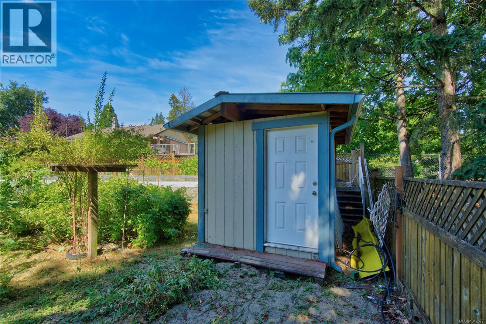 5889 Turner Rd - 34