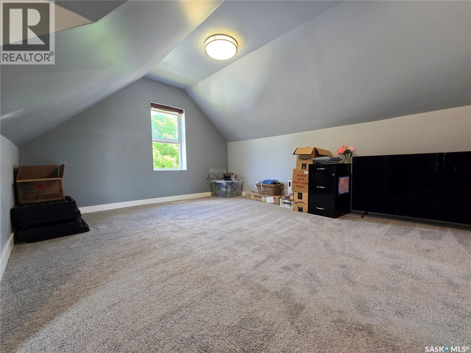 107 9TH AVENUE S - 13