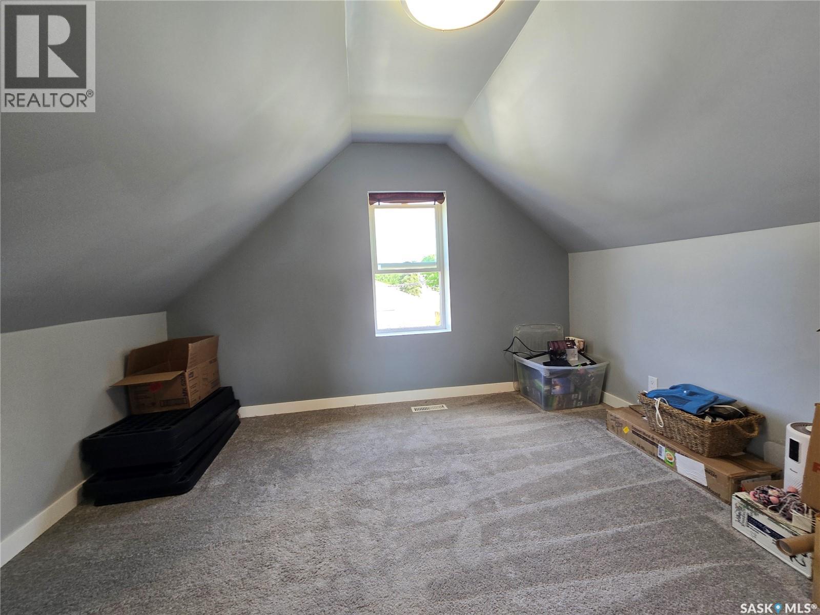 107 9TH AVENUE S - 14