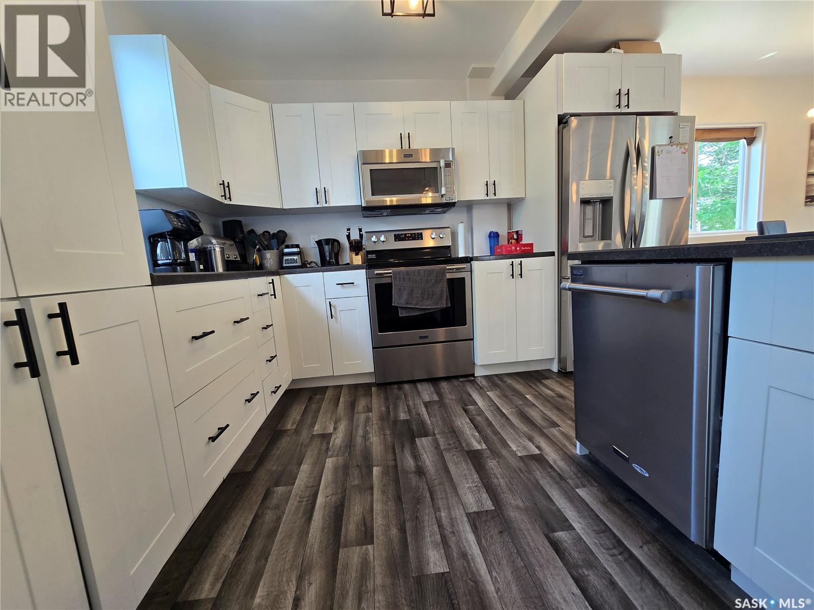 107 9TH AVENUE S - 6