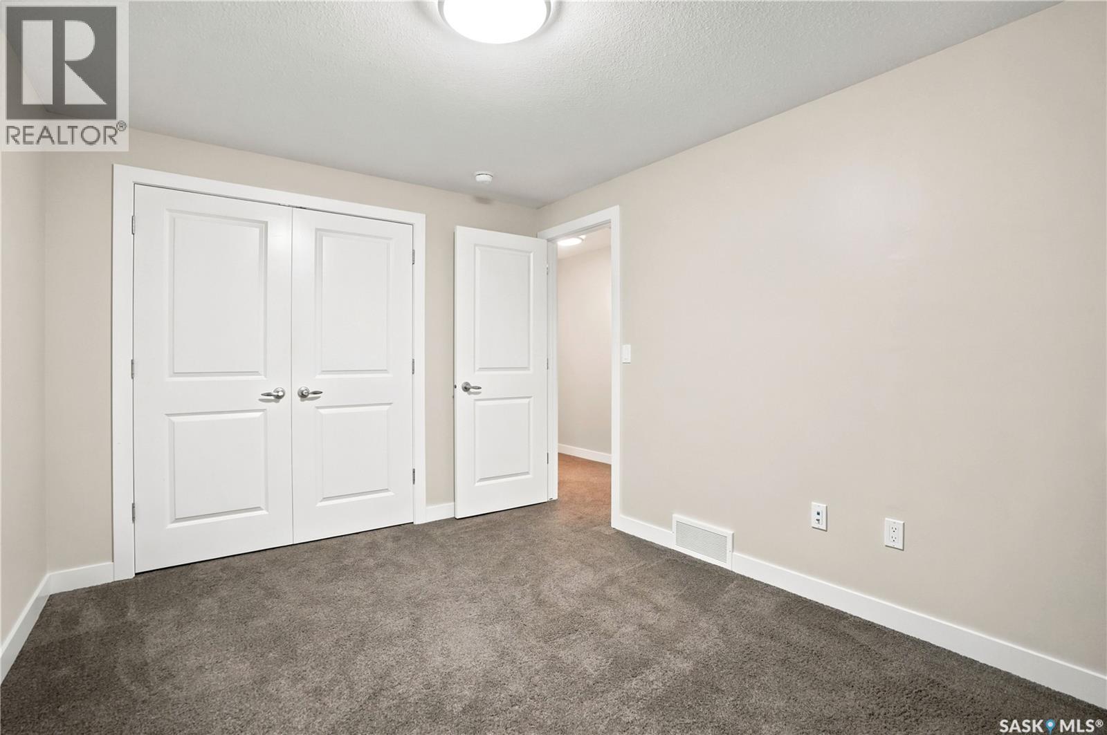 3973 Sandhill CRESCENT — photo 32