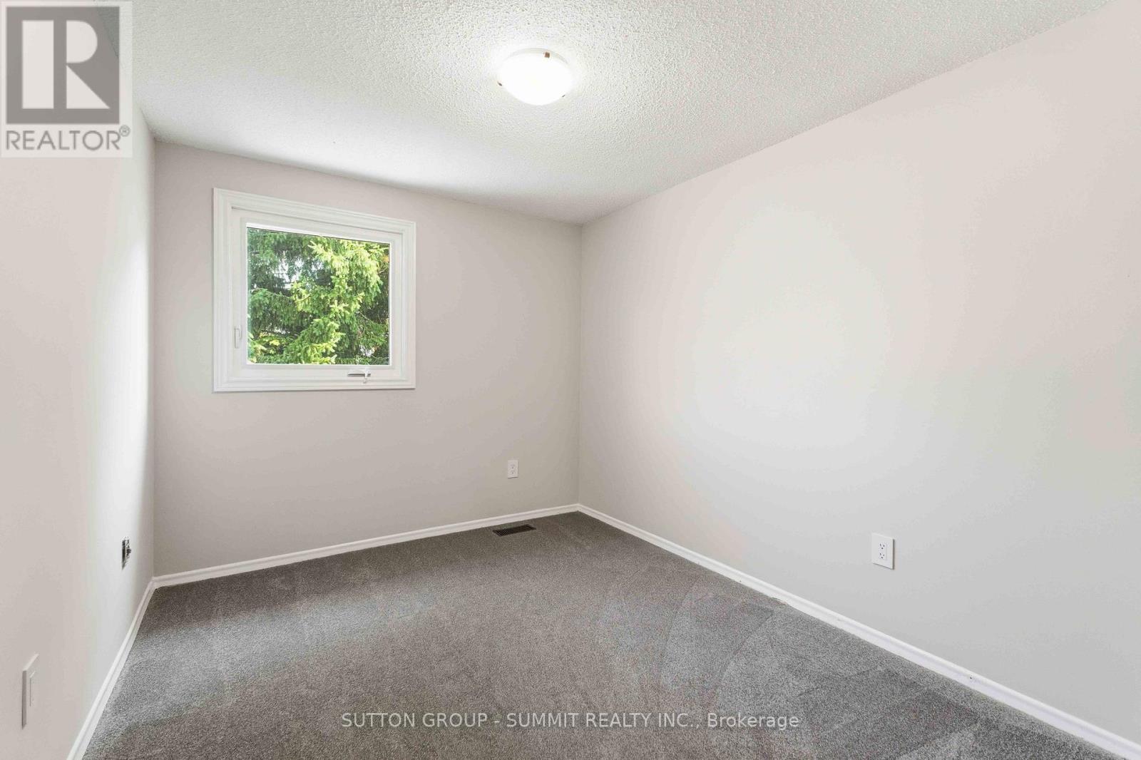 #27 1396 UPPER OTTAWA STREET - 13