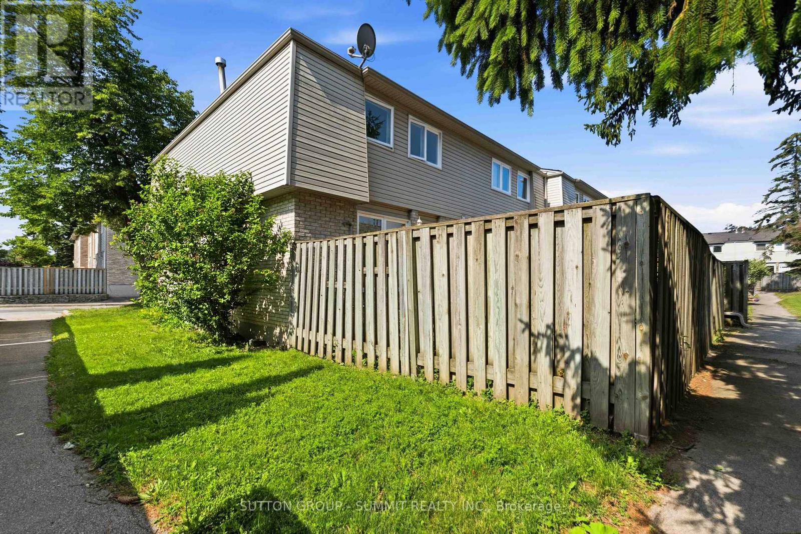 #27 1396 UPPER OTTAWA STREET - 20