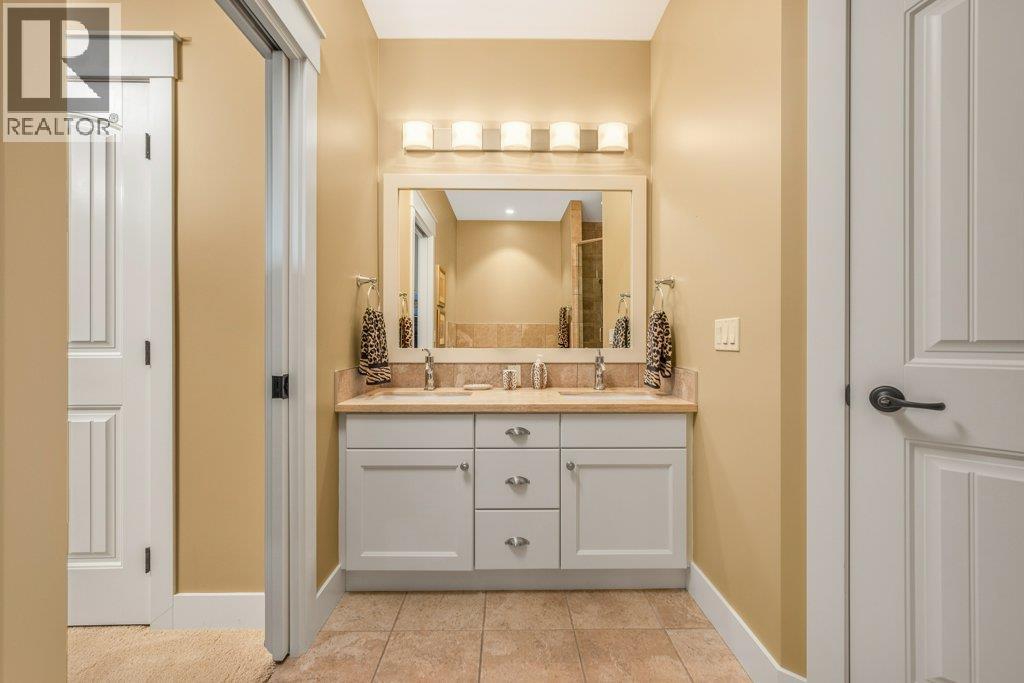 354 Quilchena Drive - 43