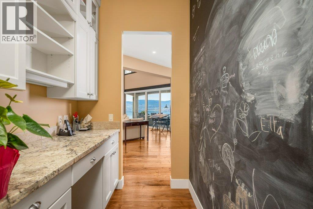 354 Quilchena Drive - 21