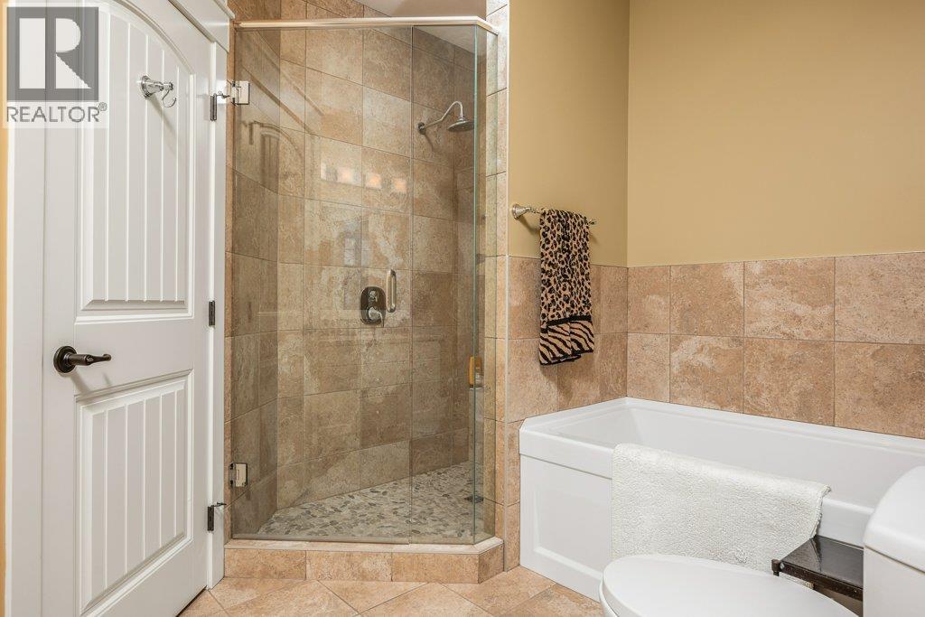 354 Quilchena Drive - 44