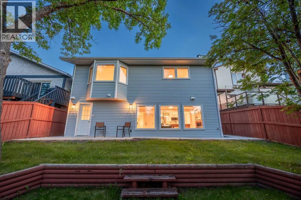 60 Strathcona Road SW - 38