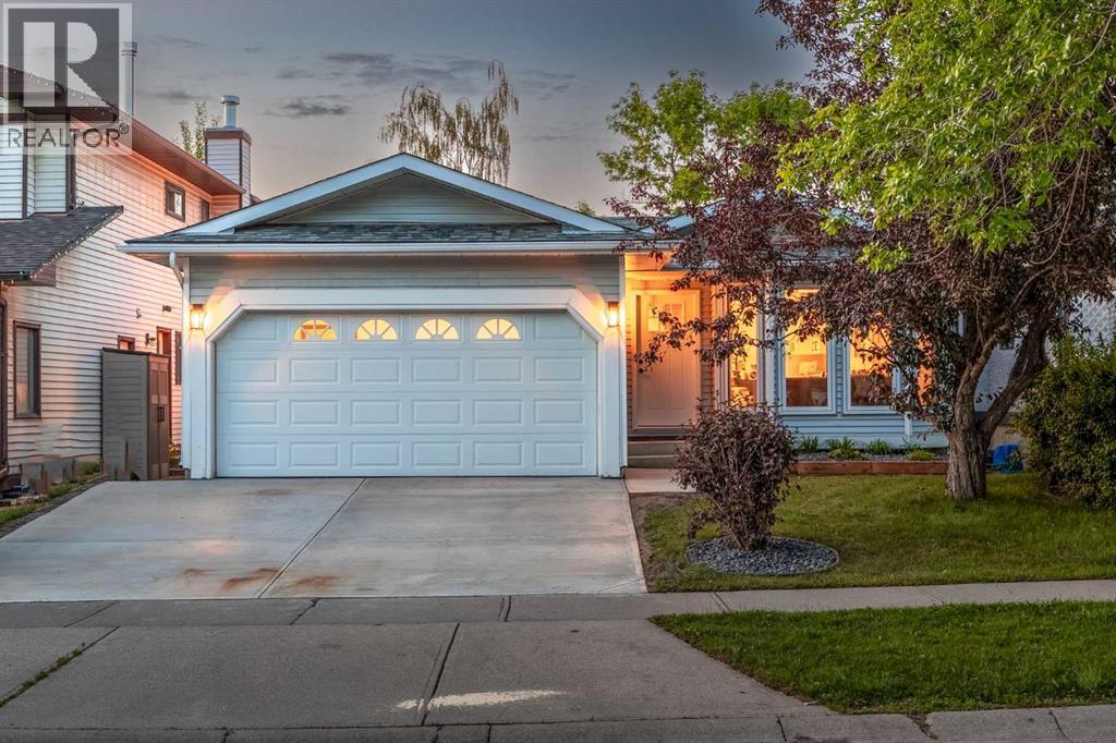 60 Strathcona Road SW - 1