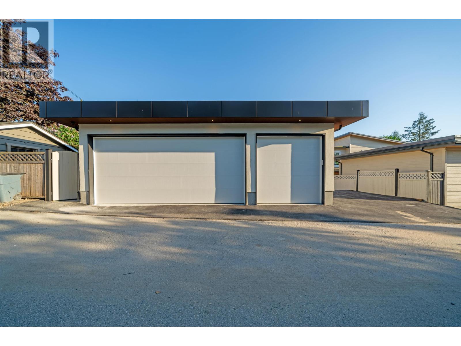 214 W 24TH STREET, North Vancouver