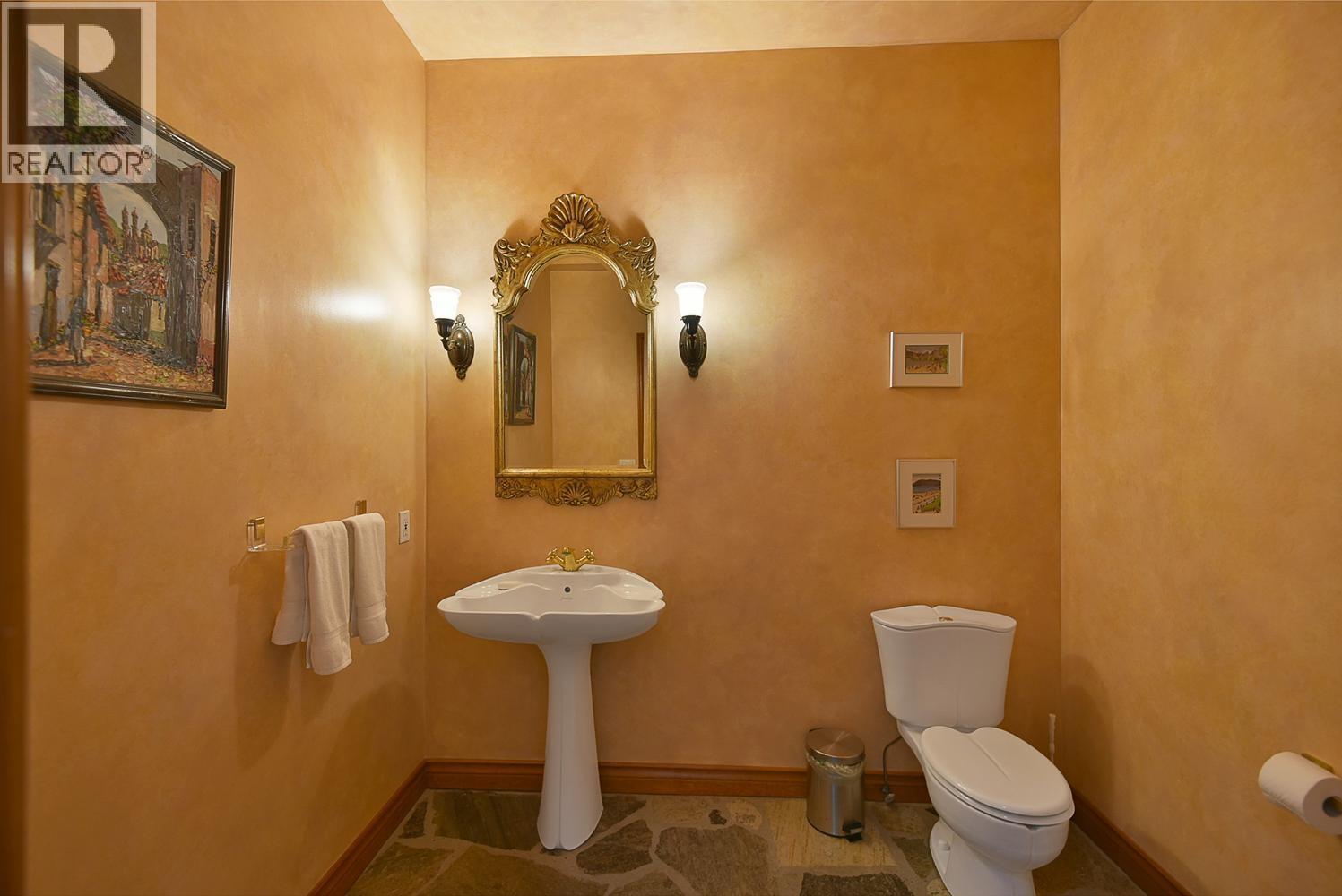 11579 SUNSHINE COAST HIGHWAY, Halfmoon Bay