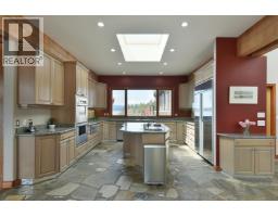 11579 Sunshine Coast Highway, Halfmoon Bay, BC V7Z1C1 Photo 12