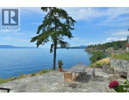 11579 Sunshine Coast Highway, Halfmoon Bay, BC V7Z1C1 Photo 18