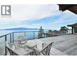 11579 Sunshine Coast Highway, Halfmoon Bay, BC V7Z1C1 Photo 24