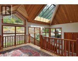 11579 Sunshine Coast Highway, Halfmoon Bay, BC V7Z1C1 Photo 26