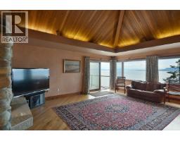 11579 Sunshine Coast Highway, Halfmoon Bay, BC V7Z1C1 Photo 28