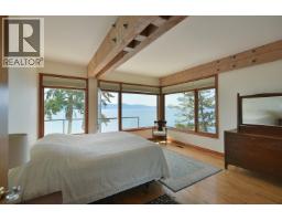 11579 Sunshine Coast Highway, Halfmoon Bay, BC V7Z1C1 Photo 32