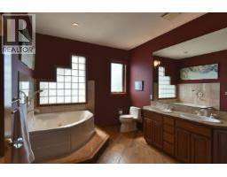 11579 Sunshine Coast Highway, Halfmoon Bay, BC V7Z1C1 Photo 37