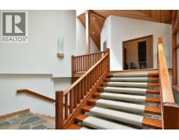 11579 Sunshine Coast Highway, Halfmoon Bay, BC V7Z1C1 Photo 8