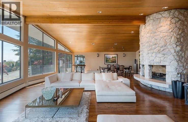 1403 CHIPPENDALE ROAD, West Vancouver