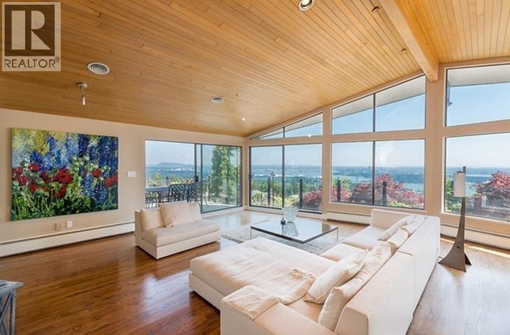 1403 CHIPPENDALE ROAD, West Vancouver