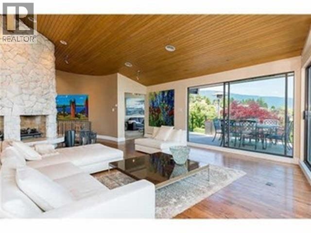 1403 CHIPPENDALE ROAD, West Vancouver