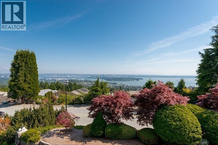 1403 CHIPPENDALE ROAD, West Vancouver