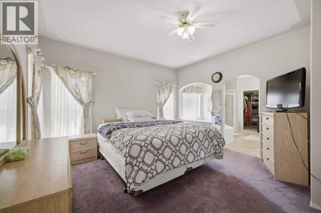 54 Lord Close - 21