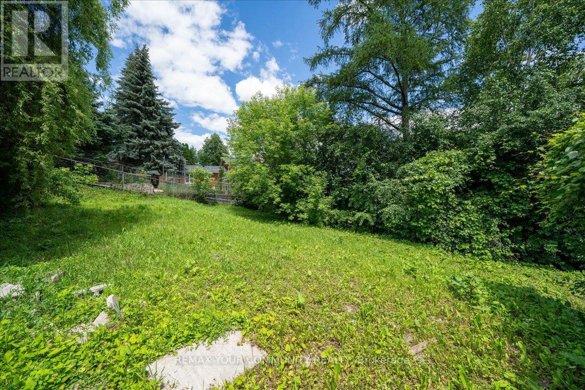 48 GAMBLE STREET - 12