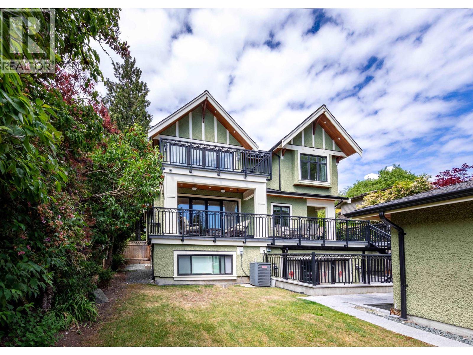 6 Bed, 7 Bath House for Sale in Vancouver – 3058 W 44TH AVENUE, Vancouver – MLS# R3142139 - Image 35