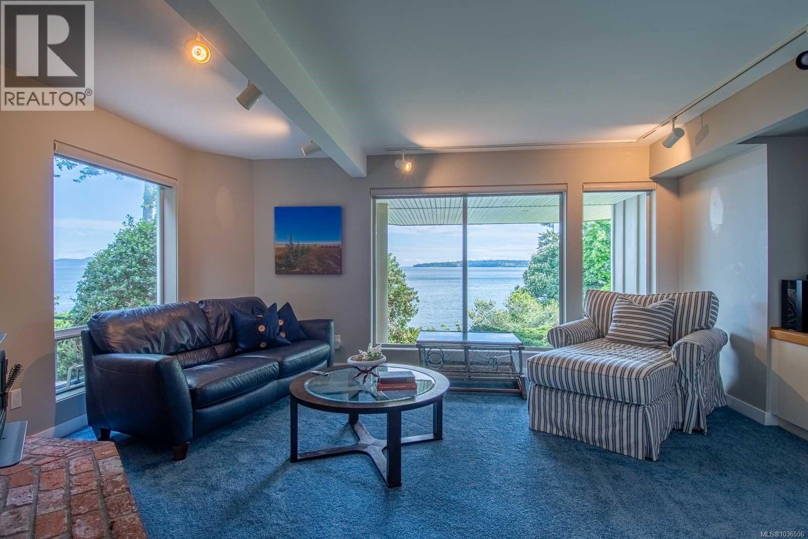 5267 Parker Ave - 81